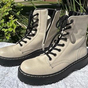 Women’s Combat Boots